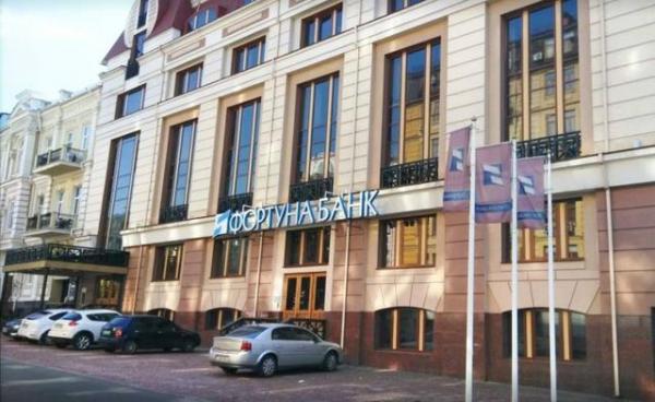 От банка матери владельца "Фактора" Тищенко в суде отвернулась Фортуна