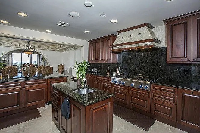 Кухня. Фото &copy;&nbsp;zillow.com