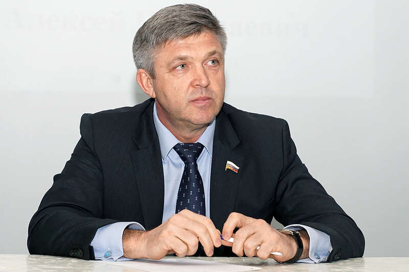 Красноштановы устроят Кобзеву &laquo;сладкую жизнь&raquo; ruireiziqrukmp
